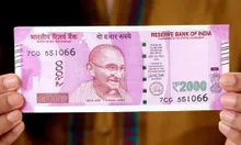अगर कोई बैंक खाता नहीं है तो भी ऐसे बदल सकते हैं 2000 रुपये के नोट?  जानिए कहां और कैसे करें एक्सचेंज