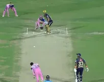 बल्लेबाज ने मारा ऐसा छक्का, सीधे लगा कार के शीशे पर, देखें वीडियो