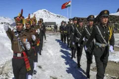 लद्दाख बॉर्डर पर भारतीय सेना ने उड़ाए चीन के 4 सैनिक