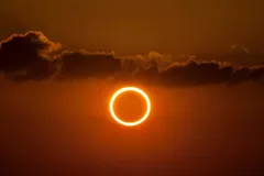 सूर्य ग्रहण पर खासतौर से इन बातों का रखें ध्यान, ग्रहण पर क्या करें क्या नहीं जानिए