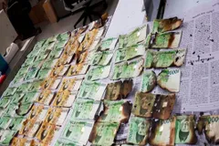 कोरोना वायरस का इतना खौफ, जला दिए खरबों डॉलर के नोट