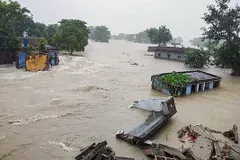 धीरे-धीरे पटरी पर लौट रही जिंदगी, असम में बाढ़ की हालत में हो रहा सुधार, 10 जिले अब भी प्रभावित

