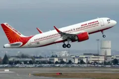 एयर इंडिया का बुजुर्गों को बड़ा तोहफा, बेसिक फेयर में मिली 50% छूट