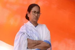 West bangal Election: फायरिंग पर बौखलाई ममता बनर्जी, मांगा अमित शाह का इस्तीफा, कहाः CID से कराएंगे जांच