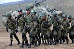 यूक्रेन की ओर बढ़ी रूसी सेना, यूरोप में युद्ध को लेकर NATO हुआ सतर्क