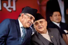 Political crisis in Nepal : पुष्प कमल दहल प्रचंड  को बड़ा झटका , चार मंत्रियों से छीनी गई संसद की सदस्यता