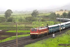 Indian Railways ने लंबी दूरी तय करने वाली ट्रेनें पूरी तरह से नहीं किया बंद