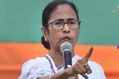West Bengal CM बनते ही एक्शन में आई Mamta Banerjee, लगा दिया मिनि Lockdown
