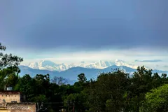 सहारनपुर से फिर दिखने लगी हिमालय की बर्फीली पहाड़ियां, सोशल मीडिआ पर वायरल हो रही तस्वीरें 