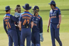भारतीय खिलाड़ी क्रुणाल पंड्या को हुआ कोरोना, T20 सीरीज में आज का मैच रद्द