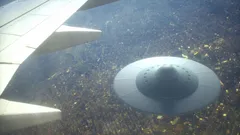 इस शख्स ने 7 मिनट तक देखा आसमान में दिखा UFO, जानिए कितना है सच