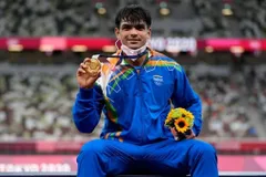 गोल्ड मेडलिस्ट नीरज चोपड़ा ने कहा - ओलंपिक में हमारी मेहनत रंग लाई, पीएम का फोन करना बड़ी बात थी