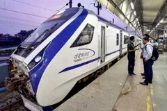 प्रधानमंत्री मोदी का ऐलान, आजादी के 75वें वर्ष पर 75 नयी वंदेभारत ट्रेनें चलेंगी