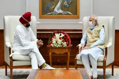 पंजाब में सियासी घमासान के बीच अब PM Modi से मिले मुख्यमंत्री Charanjit Singh Channi, जानिए क्यों
