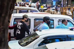 शाहरुख खान की मैनेजर पूजा ददलानी को मुंबई पुलिस की अपराध शाखा ने किया तलब, जानिए पूरा मामला