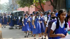तेलंगाना में फूटा कोरोना बम! एक ही स्कूल की 45 छात्राएं और शिक्षक मिला पॉजिटिव