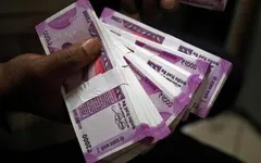 बड़ी खुशखबरीः मोदी सरकार आपके खाते में डालेगी 81,000 रुपये, जानिए कैसे