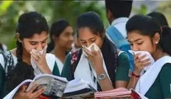 UP Board Exams: कोरोना की तीसरी लहर की आहट , यूपी बोर्ड की परीक्षाओं पर संकट गहराया 