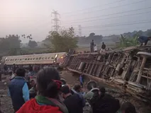 Breaking: बीकानेर-गुवाहाटी एक्सप्रेस पटरी से उतरी, 3 यात्रियों की मौत, कई घायल