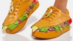 इंस्टाग्राम पर चला सबसे अजीब ट्रेंड, सैंडविच वाले जूतों के दीवाने हुए लोग
