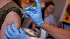 रिसर्च में बड़ा दावाः भूलकर भी ना लगवाएं ये वैक्सीन, वरना हार्ट अटैक से हो सकती है आपकी मौत