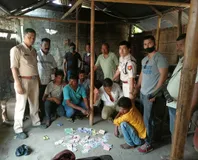 ब्रह्मपुत्र नदी किनारे खेल रहे थे अवैध जुआ, सोनितपुर पुलिस ने 5 को किया गिरफ्तार