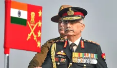 सेना प्रमुख जनरल एम.एम. नरवणे चीन और पाकिस्तान की बॉर्डर पर बढ़ाएंगे सैनिकों का पारा