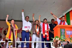 उप चुनाव में भाजपा उम्मीदवारों के लिए मुख्यमंत्री हिमंता ने कार्बी आंगलोंग में विशाल सभा को किया संबोधन 
