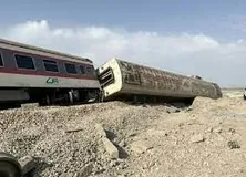 ईरान में ट्रेन के खुदाई मशीन से टकरा जाने से 17 मरे, 50 घायल 





