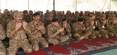 कंगाल हो गया पाकिस्तान, कर्ज लेने के लिए घटा दिया सेना का भी बजट