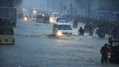 पाकिस्तान में आसमान से बरस रही है मौत, अब तक 165 की मौत, 171 घायल
