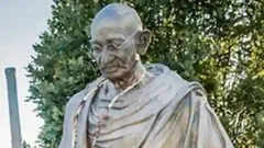 कनाडा के हिंदू मंदिर में महात्मा गांधी की तोड़ी गई प्रतिमा, हमलावरों ने लिखे इतने गंदे शब्द
