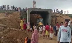 झारखंड में रेल अंडरपास निर्माण के दौरान ढही मिट्टी, चार मजदूरों की मौत 



