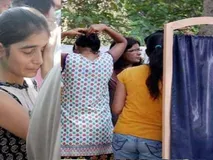 NEET एग्जाम देने गई छात्राओं की ब्रा उतरवाई, 100 लड़कियों ने की शिकायत, जानिए क्या थी वजह