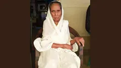85 साल की बुजुर्ग महिला, पांव में फ्रैक्चर, अब 21 साल बाद फिर लगाने होंगे कोर्ट के चक्कर, जानिए क्यों
