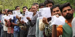 जम्मू-कश्मीर में बसे बाहरी लोग भी डाल पाएंगे वोट, महबूबा बोलीं- बीजेपी को फायदा पहुंचाने की कोशिश