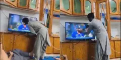 VIDEO : जब पांड्या ने पाकिस्तान के खिलाफ लगाया जीत का छक्का, हार्दिक को चूमने लगा अफगानी युवक