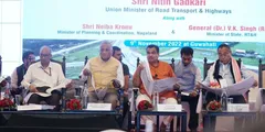 गडकरी ने की असम, मेघालय, सिक्किम और नगालैंड की राजमार्ग विकास परियोजनाओं की समीक्षा