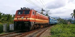 इंडियन रेलवे ने करोड़ों यात्रियों को दिया तोहफा, इस ट्रेन में जिंदगीभर फ्री में करें सफर