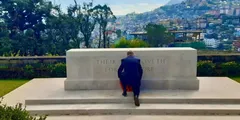 नागालैंड में ब्रिटिश उप उच्चायुक्त ने किया कोहिमा युद्ध कब्रिस्तान का दौरा



