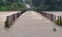 गुवाहाटी में नदी पर बने 89 पुलों को गिराएगी सरकार