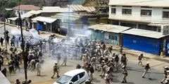 मणिपुर में प्रदर्शनकारियों की पुलिस से झड़प में कई घायल



