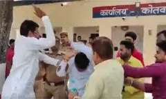 सपा विधायक की सरेआम गुंडागर्दी, भाजपा नेता को थाने में मारा; देखती रह गई पुलिस