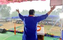 Ex-CM बिप्लब देब ने किया कमलपुर का दौरा, झमाझम बारिश के बीच दिया शानदार भाषण