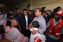 गुरुसरन कॉलेज सिलचर में स्थापित चिकित्सा शिविरों का मुख्यमंत्री हिमंता सरमा ने किया दौरा