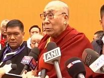 मणिपुर पहुंचे आध्यात्मिक गुरु दलाई लामा, मुख्यमंत्री ने किया स्वागत