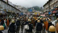 'दार्जिलिंग में पैरा मिलिट्री बल को हटाए जाने तक जारी रहेगी हड़ताल'