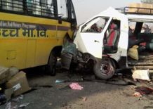 बांग्लादेश में त्रिपुरा की यात्री बस कार से भिड़ी,एक की मौत,ड्राइवर गिरफ्तार