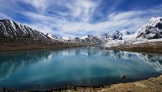 सिक्किम में 17,000 फुट ऊंचाई पर करें रोमांचक झील की सैर 