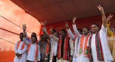 पार्टी में शामिल होने के बावजूद टीएमसी के 6 विधायक नहीं बन पाए भाजपा के सदस्य